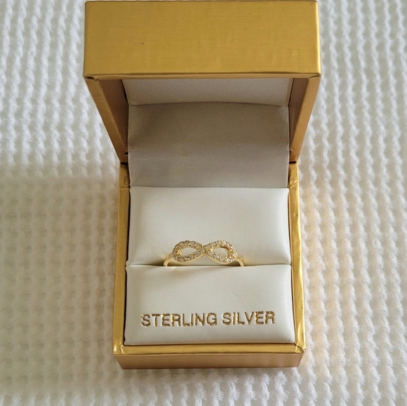 Infinity♾️ Symbol with Pave Crystals💎 Ring - Sz 8 - Picture 10 of 16